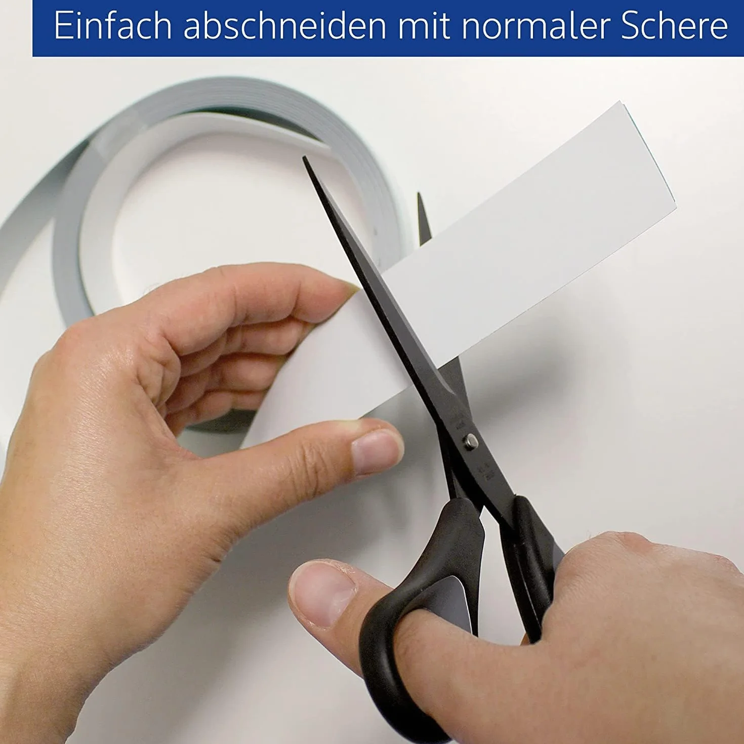 MAUL Metallband 500 cm x 3,5 cm | geeignet als Toniebox Regal, Bilderleiste, für Magnete und leichtes magnetisches Werkzeug | Länge zuschneidbar | Selbstklebendes Magnetband aus Stahlblech | Weiß
