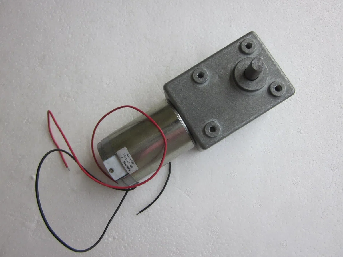 12 V hohes Drehmoment, 65 U/min, Schneckengetriebe, elektrischer Gleichstrommotor, Permanentmagnetmotor