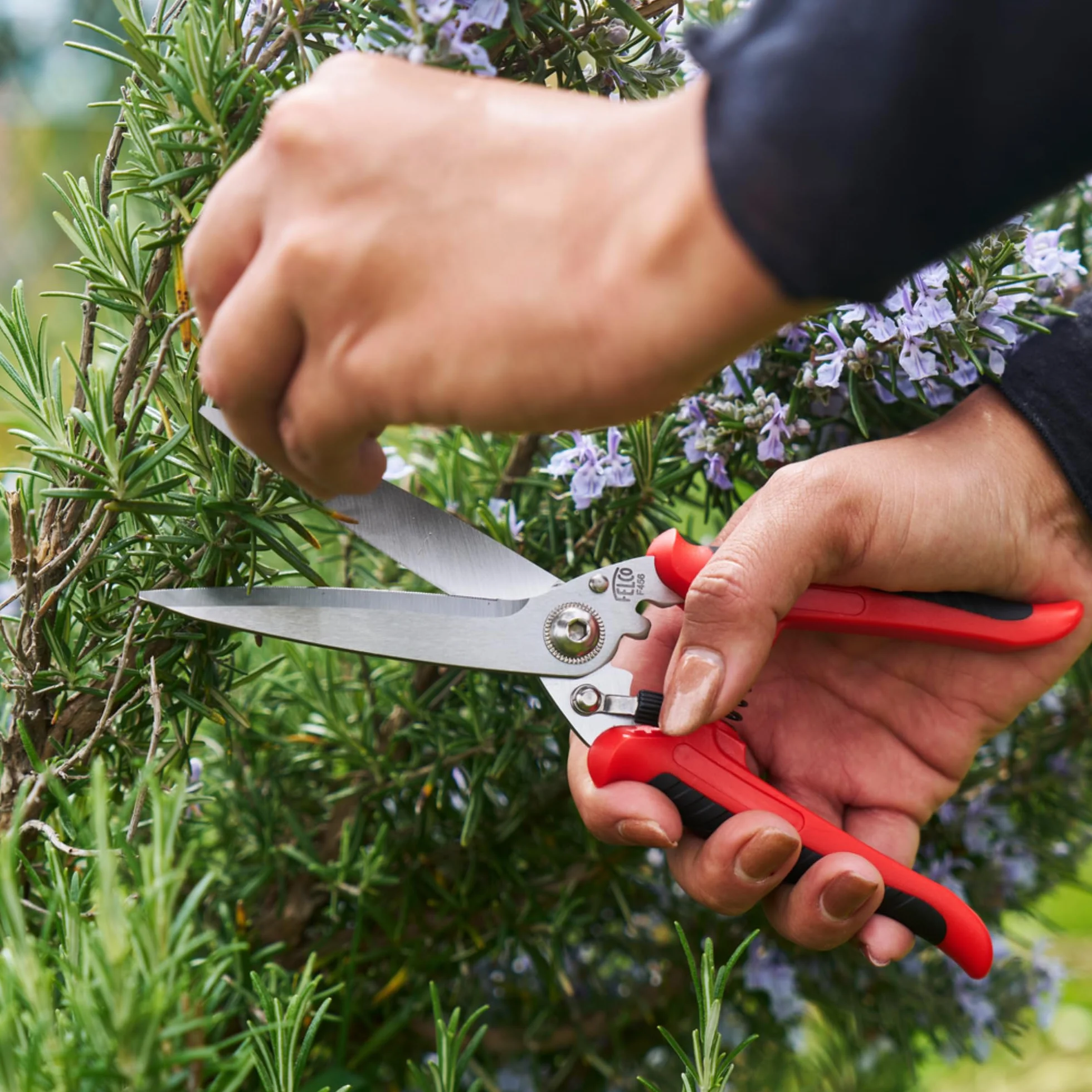FELCO 456 Universalschere aus Edelstahl – Vielseitige Mehrzweck-Schere für Garten, Haushalt und Werkstatt, gezahnte Klinge, ergonomischer Griff, langlebig und präzise
